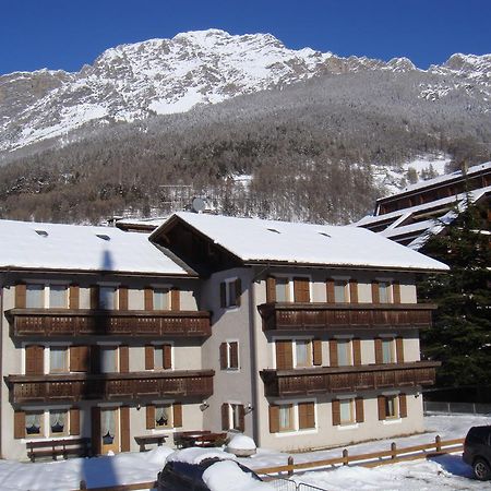 Casa Stefano E Lucia Aparthotel Bormio Luaran gambar