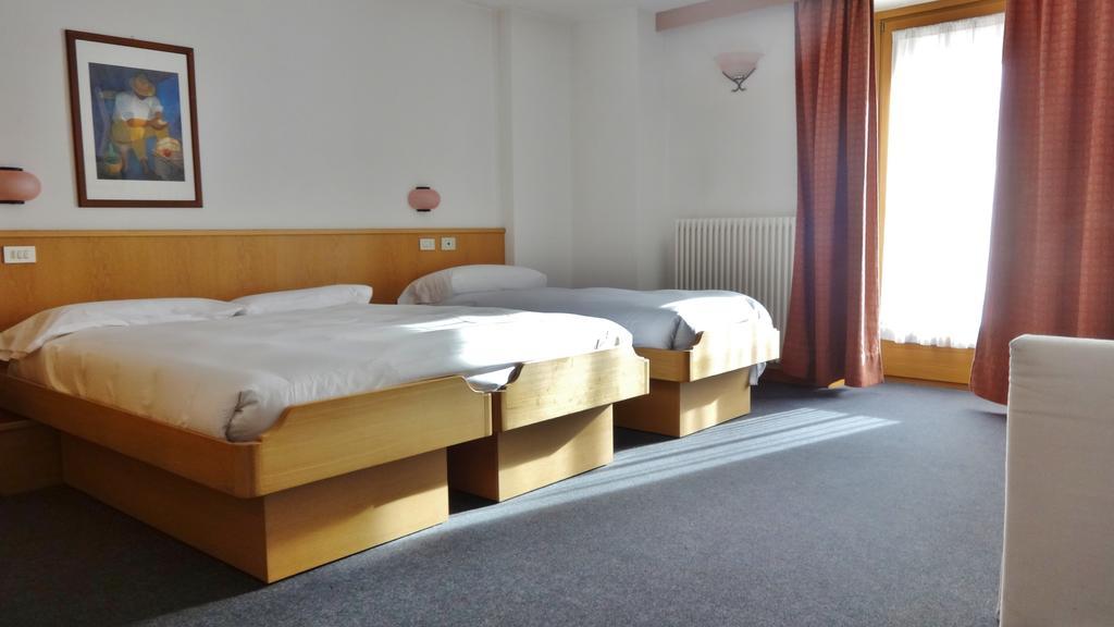 Casa Stefano E Lucia Aparthotel Bormio Luaran gambar